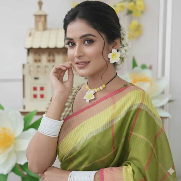 রেশমি চুরি - ১ মুঠ | Resmi Churi For Girls / Ladies / Women | White Bangles